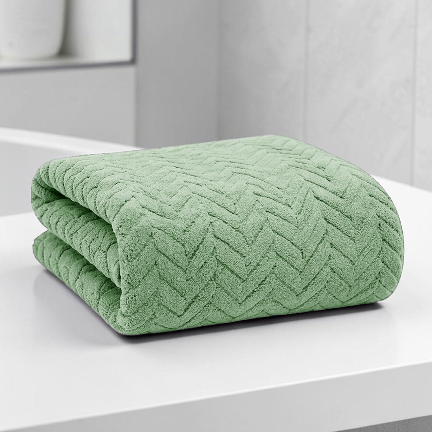 plentZ Pista Green Leaf Pattern Microfiber Bath Towel