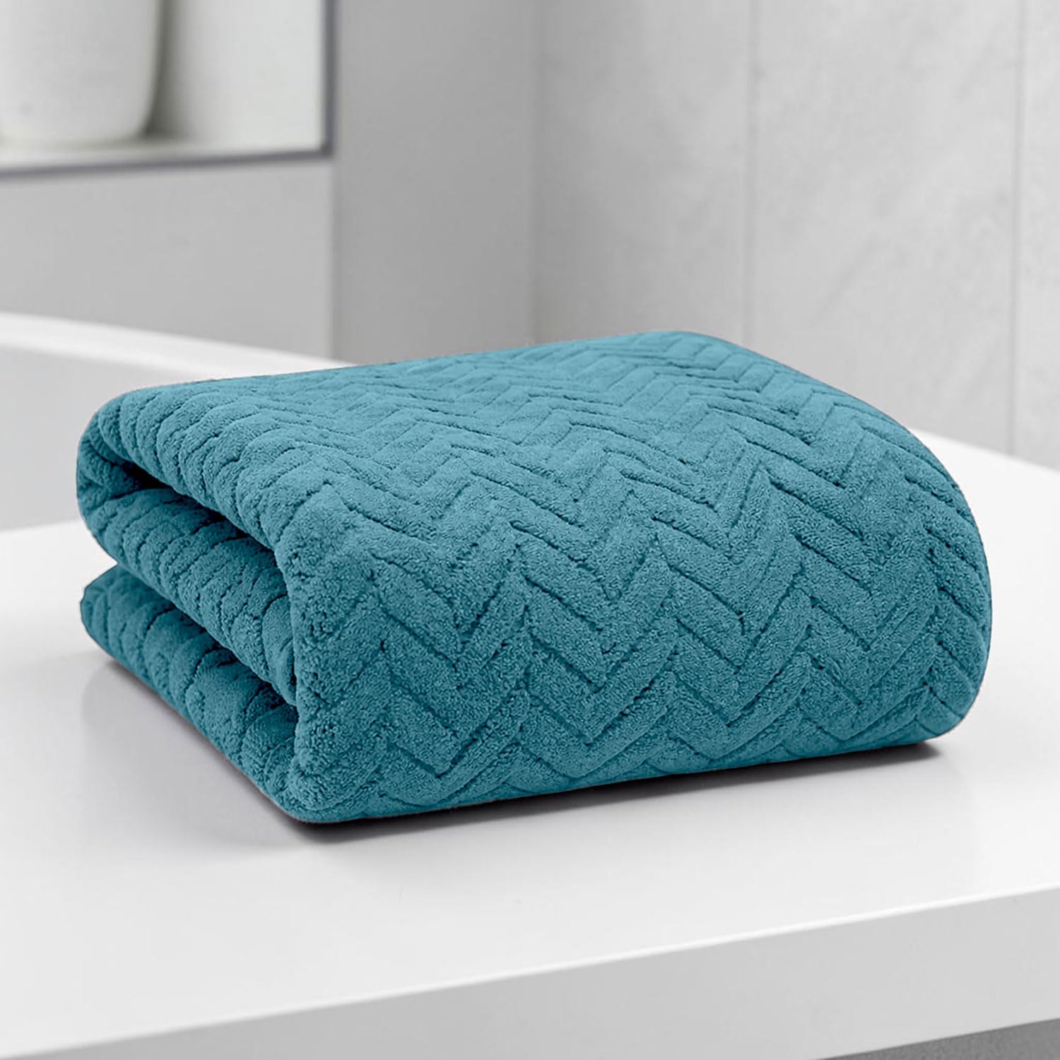 plentZ Dark Green Leaf Pattern Microfiber Bath Towel